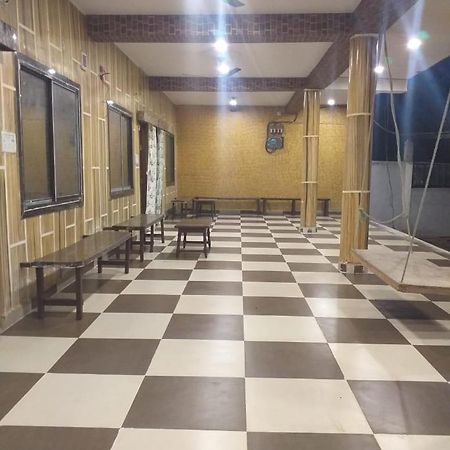 Radhe Krishna Villa Dhanwār Extérieur photo